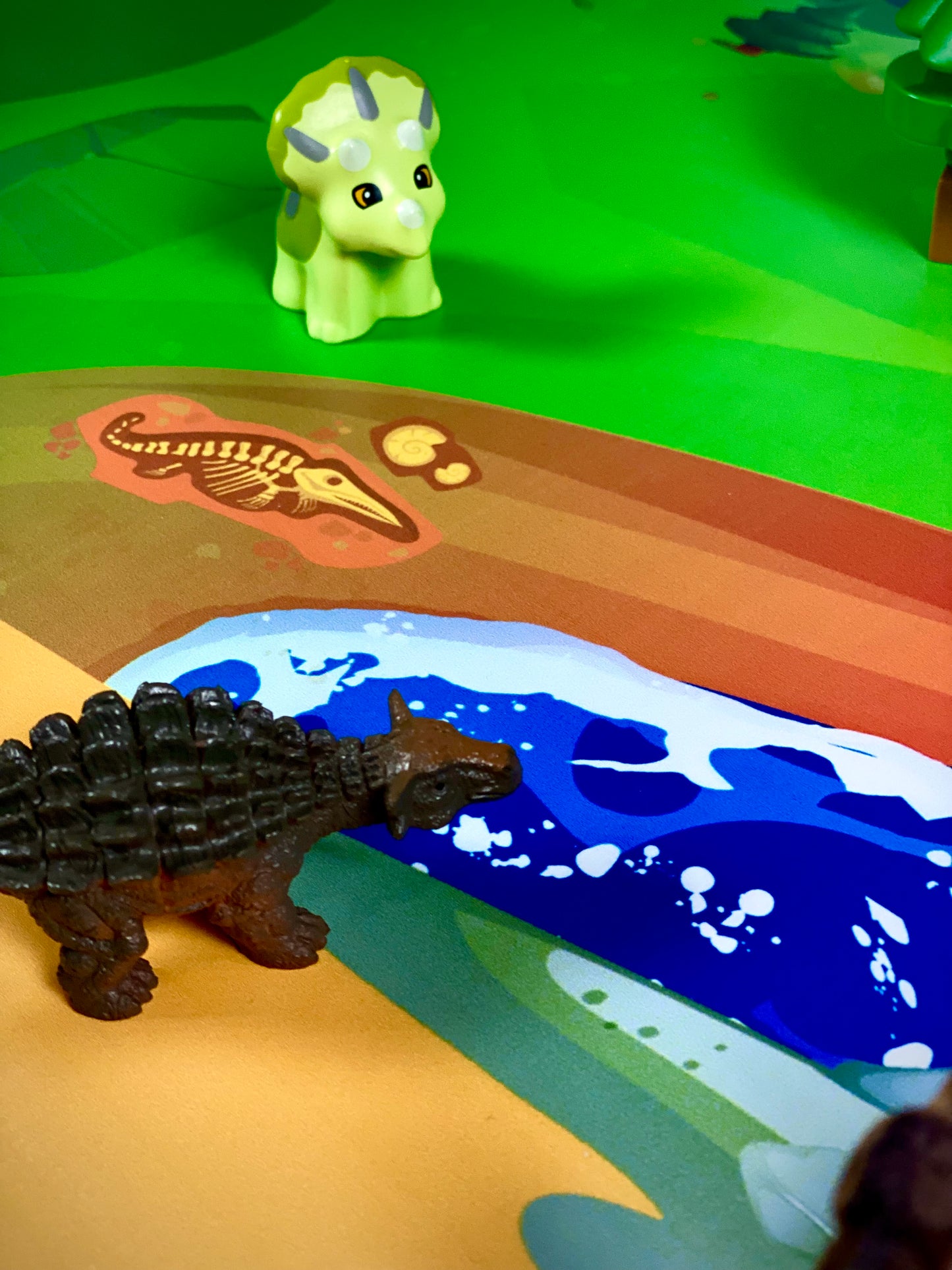 Mata do zabawy z klockami i nie tylko Kraina Dinozaurów (rozmiar L)